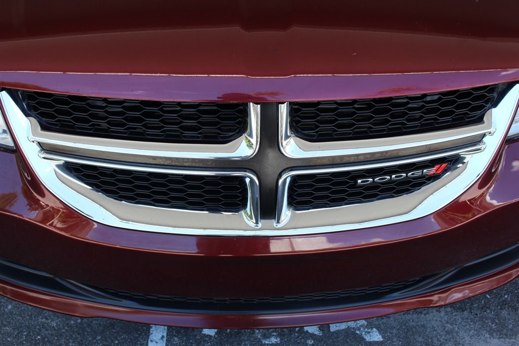 2019 Dodge Grand Caravan - $29,995