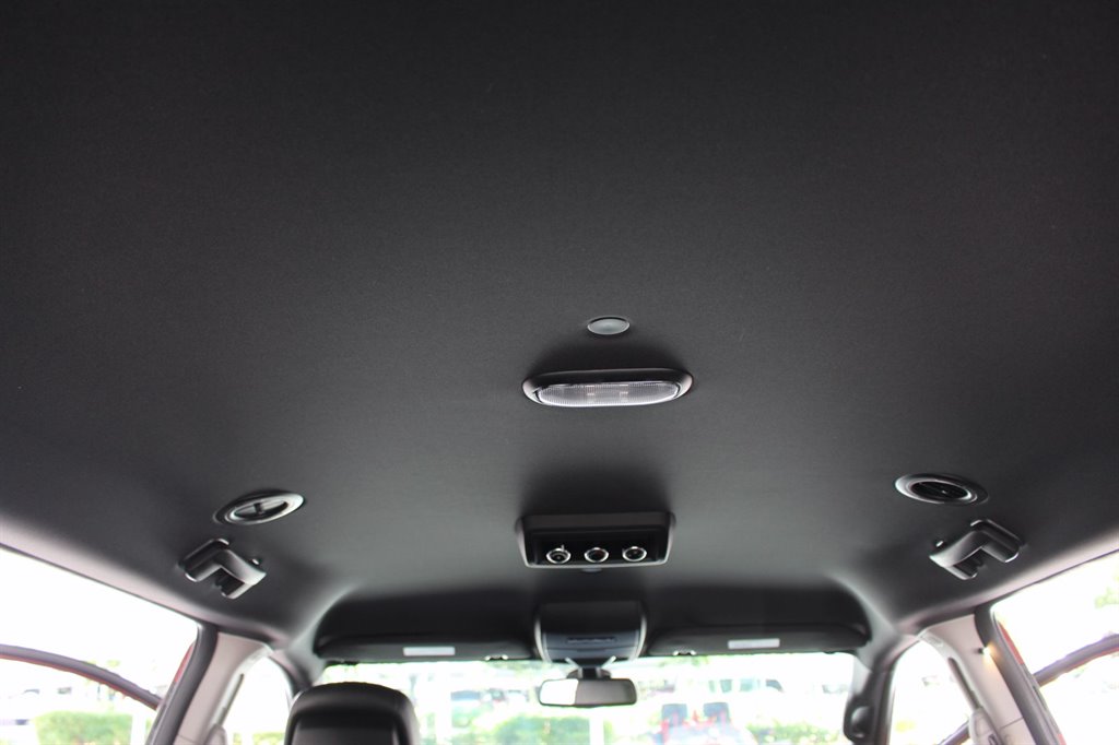 2019 Dodge Grand Caravan - $29,995