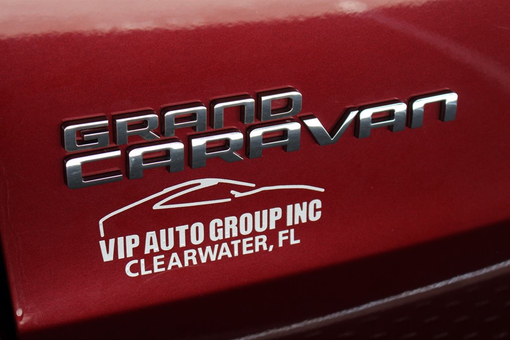 2019 Dodge Grand Caravan - $29,995