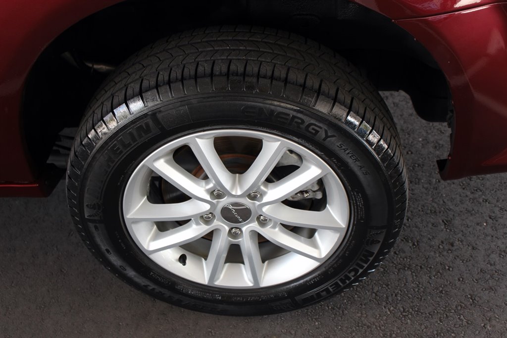2019 Dodge Grand Caravan - $29,995