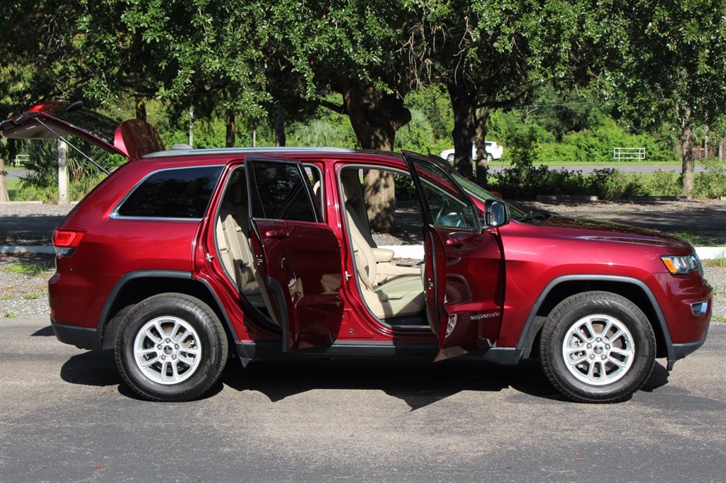 2020 Jeep Cherokee - $17,995