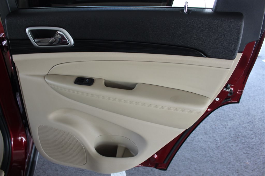 2020 Jeep Cherokee - $17,995