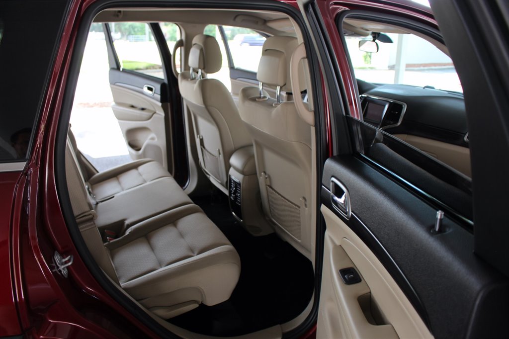 2020 Jeep Cherokee - $17,995