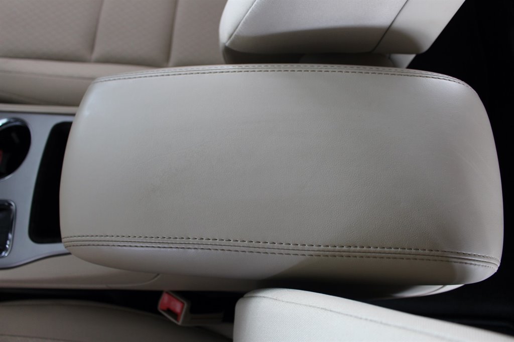 2020 Jeep Cherokee - $17,995