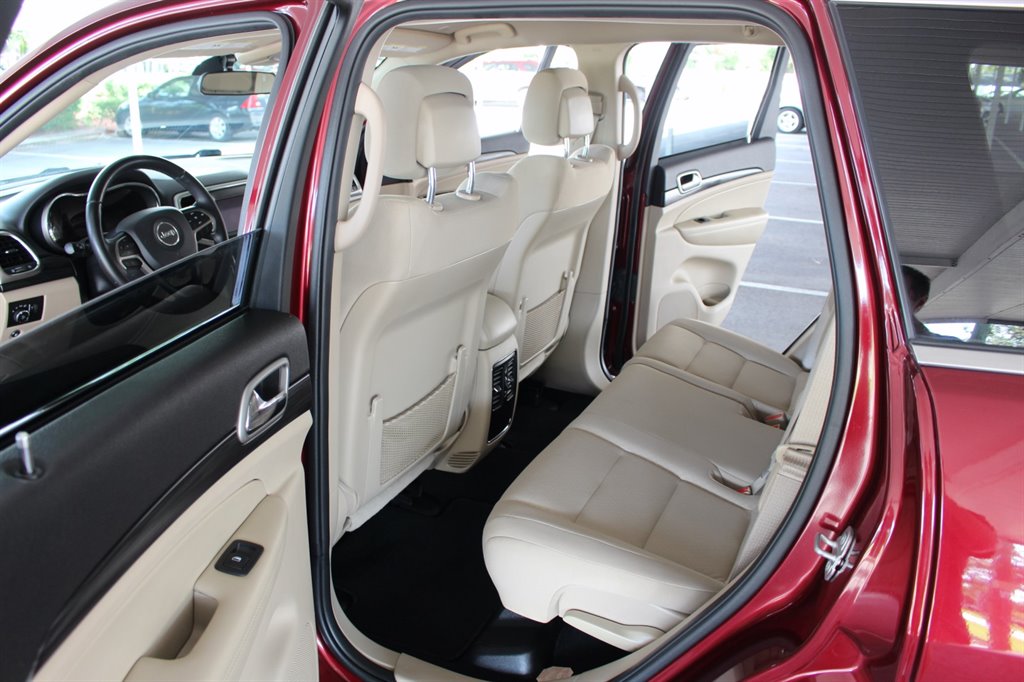 2020 Jeep Cherokee - $17,995