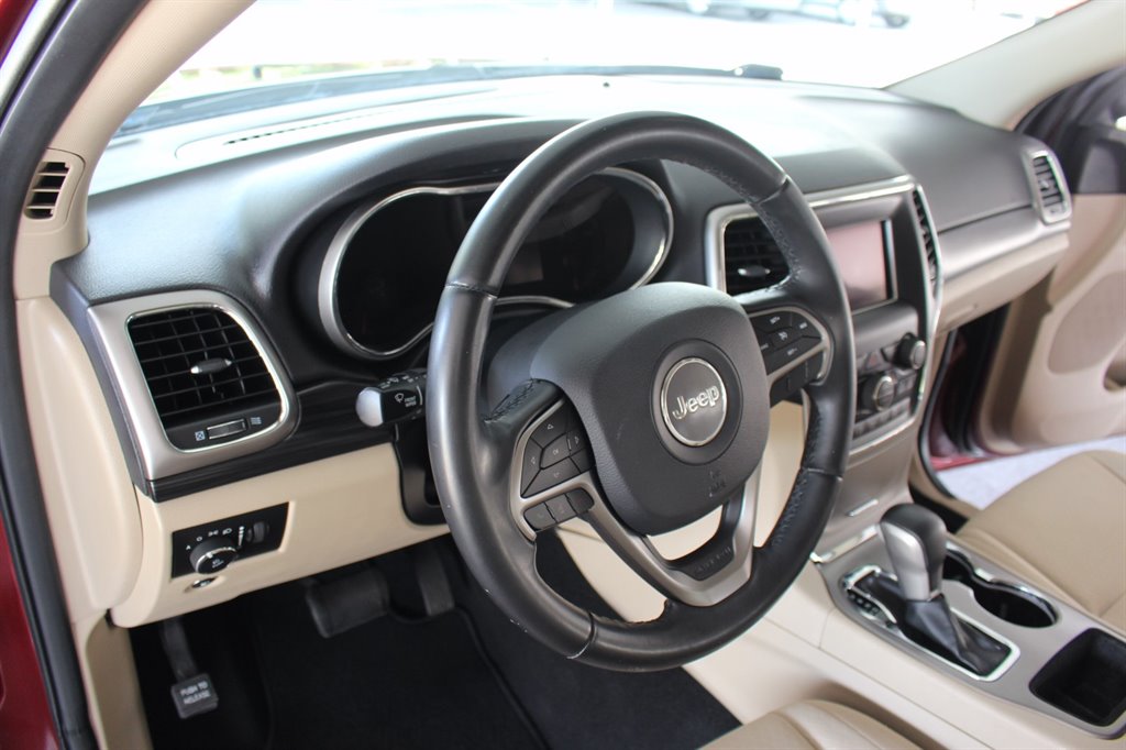 2020 Jeep Cherokee - $17,995
