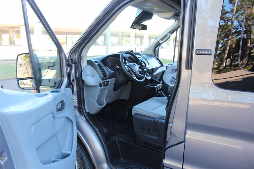 2016 Ford Transit - $32,995