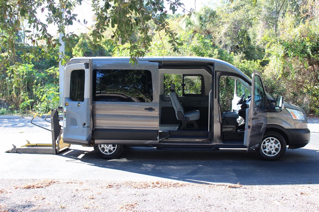 2016 Ford Transit - $32,995