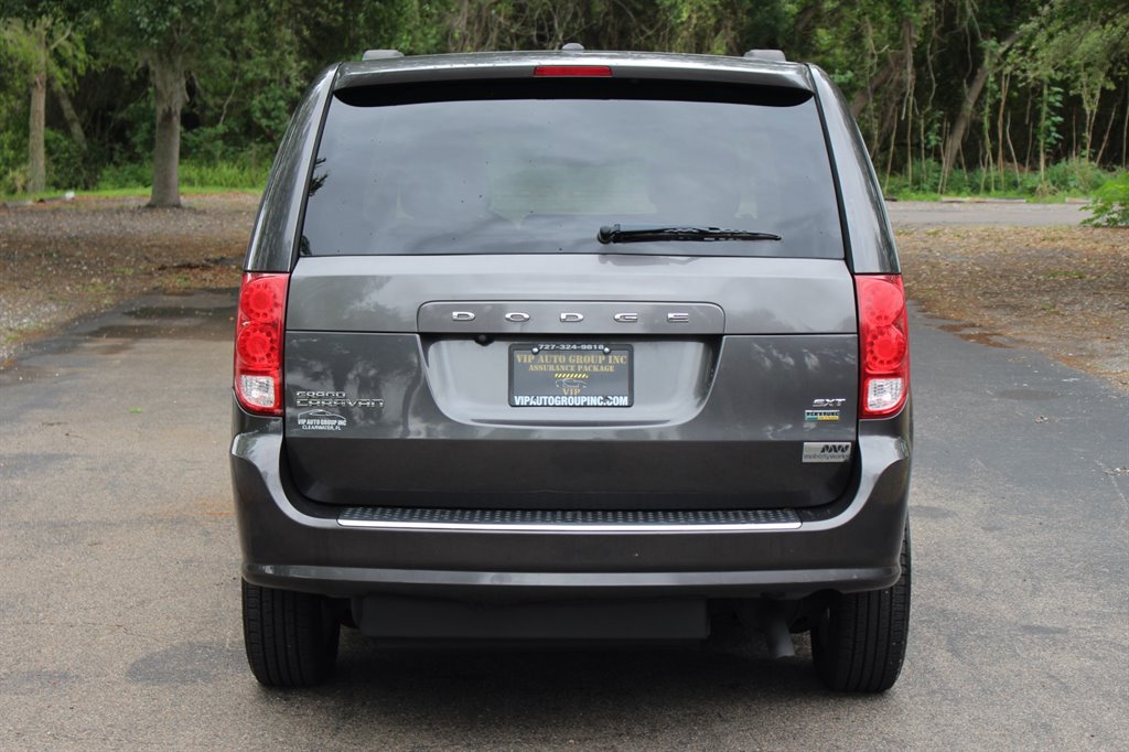 2019 Dodge Grand Caravan - $29,995
