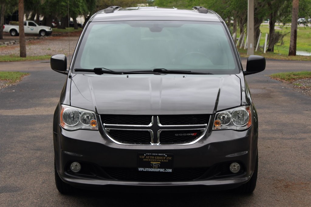 2019 Dodge Grand Caravan - $29,995