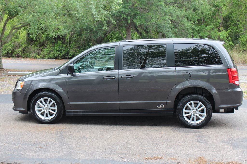 2019 Dodge Grand Caravan - $29,995