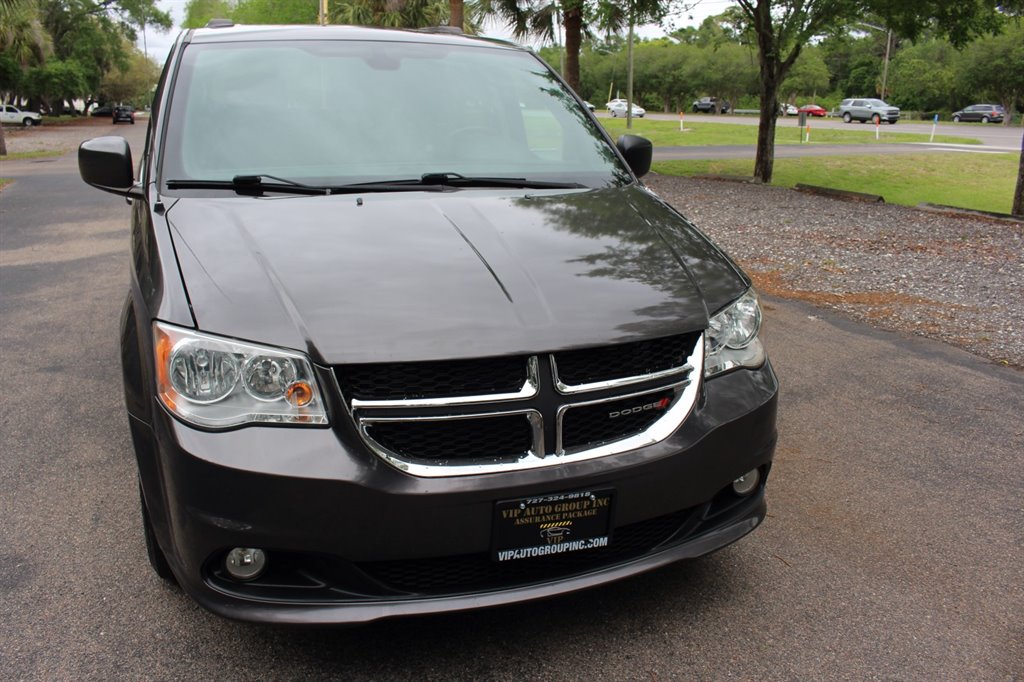 2019 Dodge Grand Caravan - $29,995
