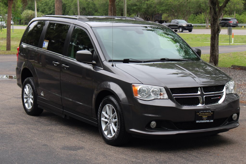 2019 Dodge Grand Caravan - $29,995