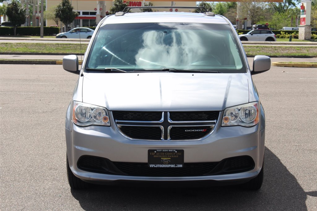 2016 Dodge Grand Caravan - $26,995