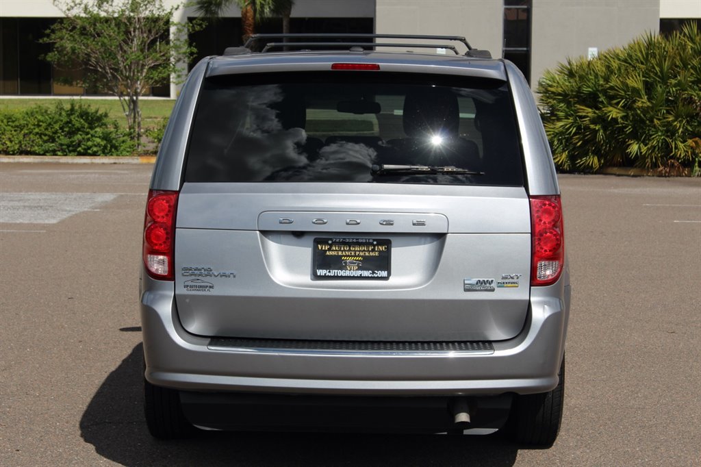 2016 Dodge Grand Caravan - $26,995