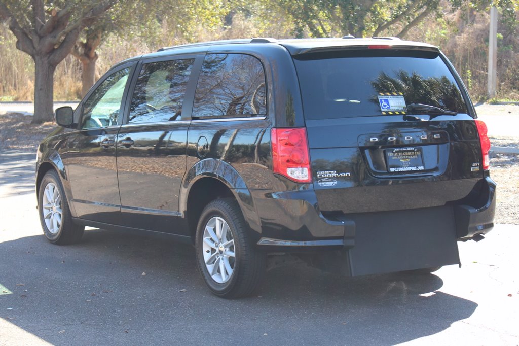 2019 Dodge Grand Caravan - $24,995