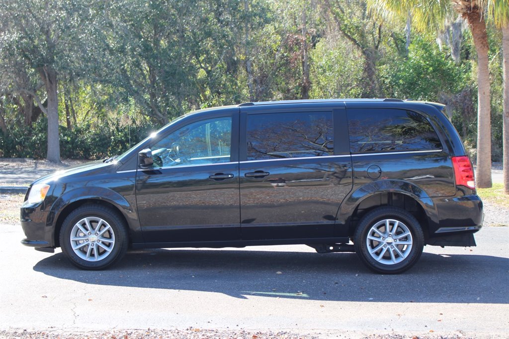 2019 Dodge Grand Caravan - $24,995