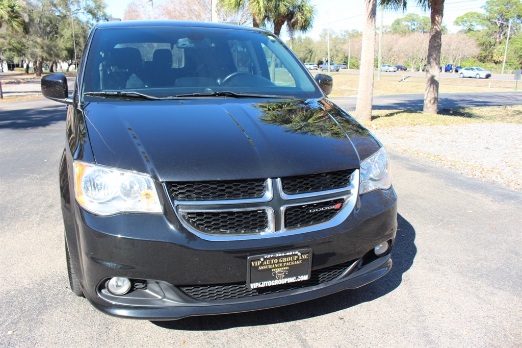 2019 Dodge Grand Caravan - $24,995