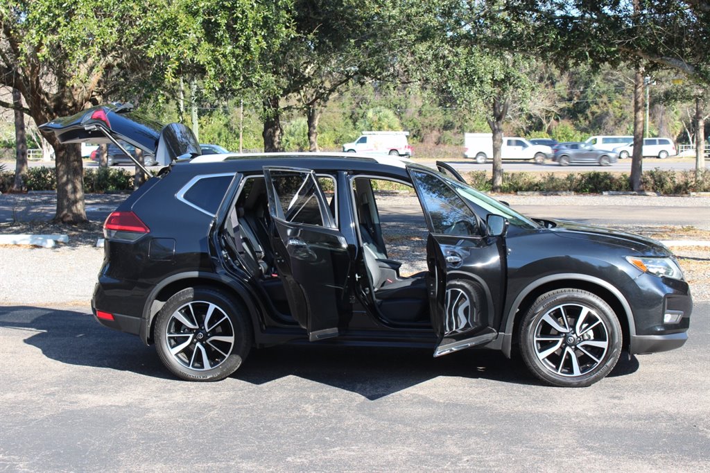 2018 Nissan Rogue - $15,995
