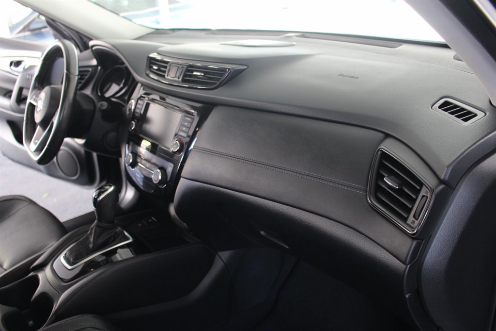 2018 Nissan Rogue - $15,995