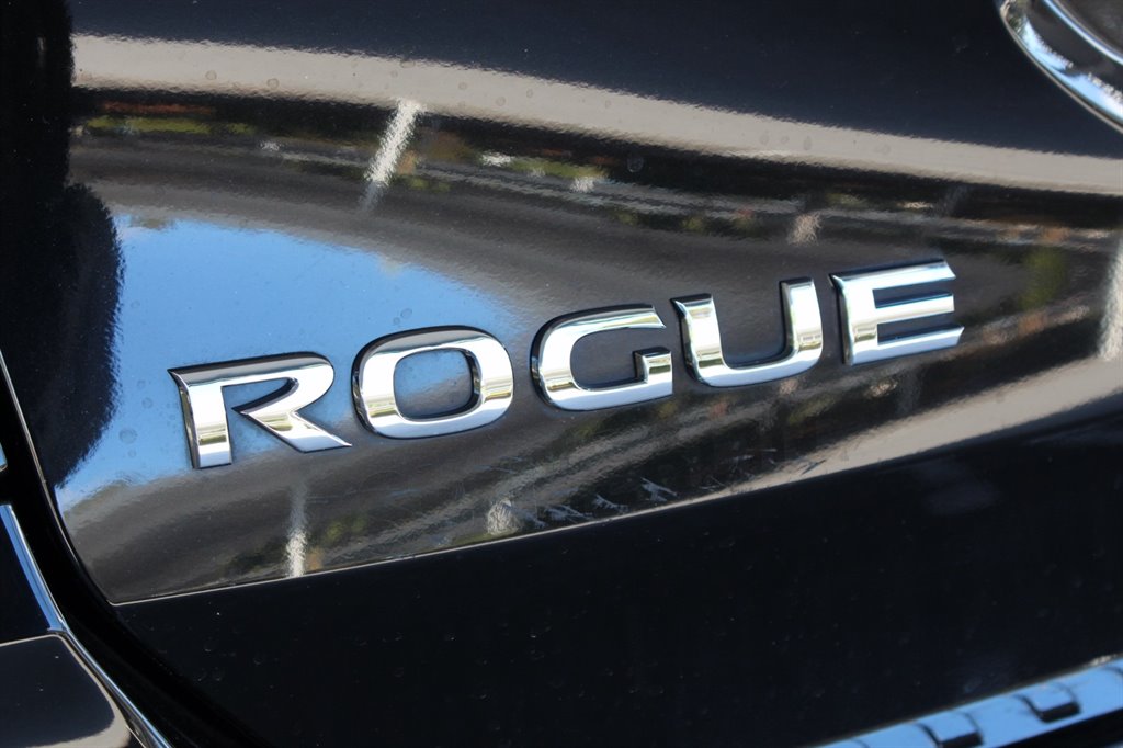 2018 Nissan Rogue - $15,995