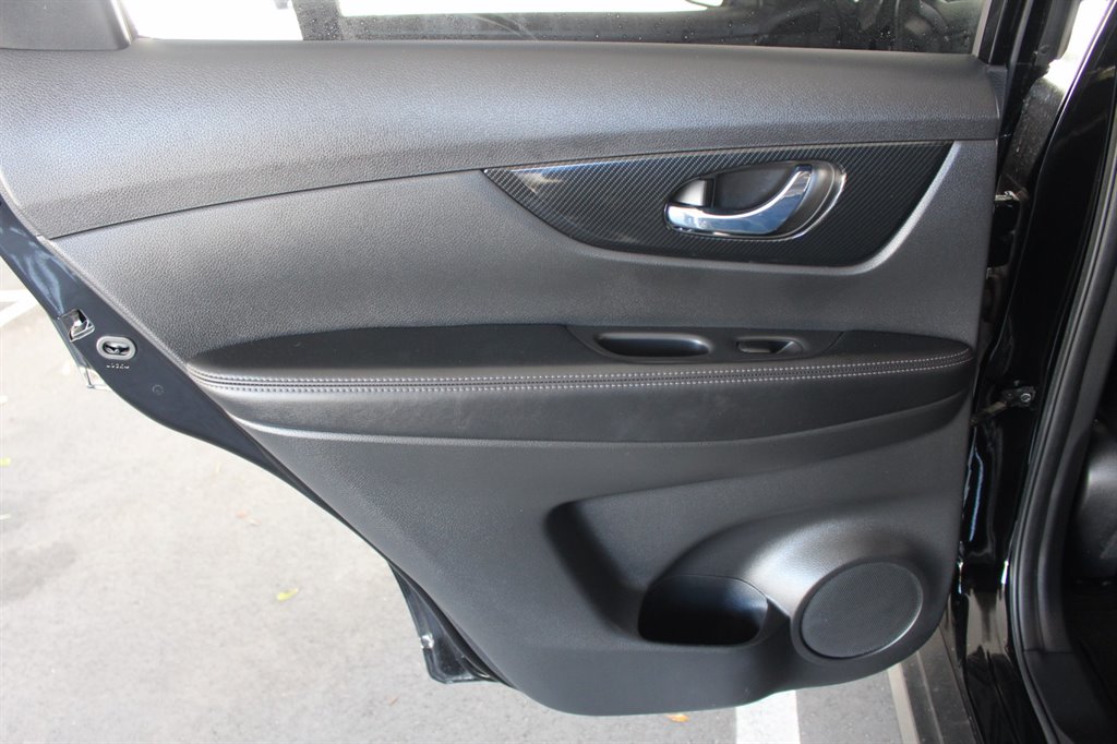 2018 Nissan Rogue - $15,995