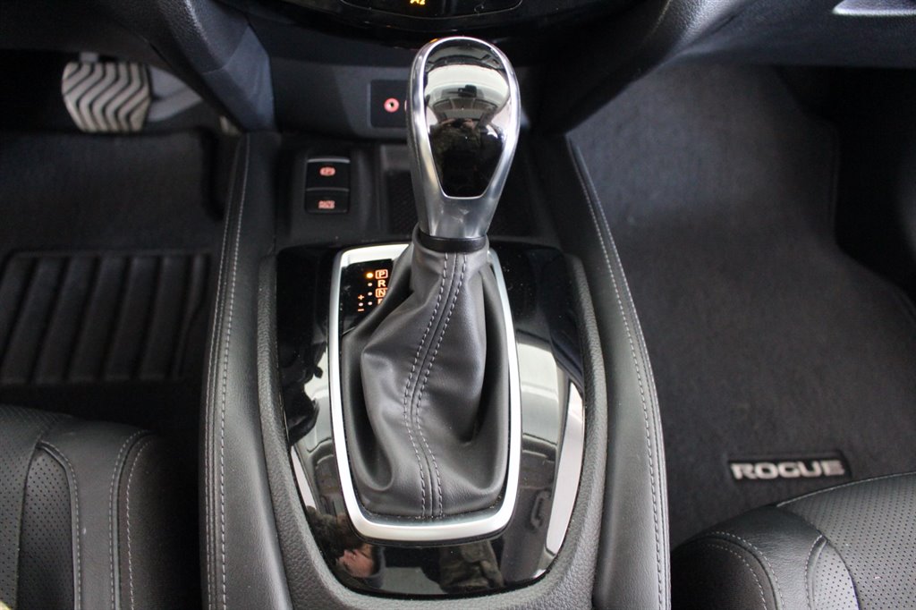 2018 Nissan Rogue - $15,995