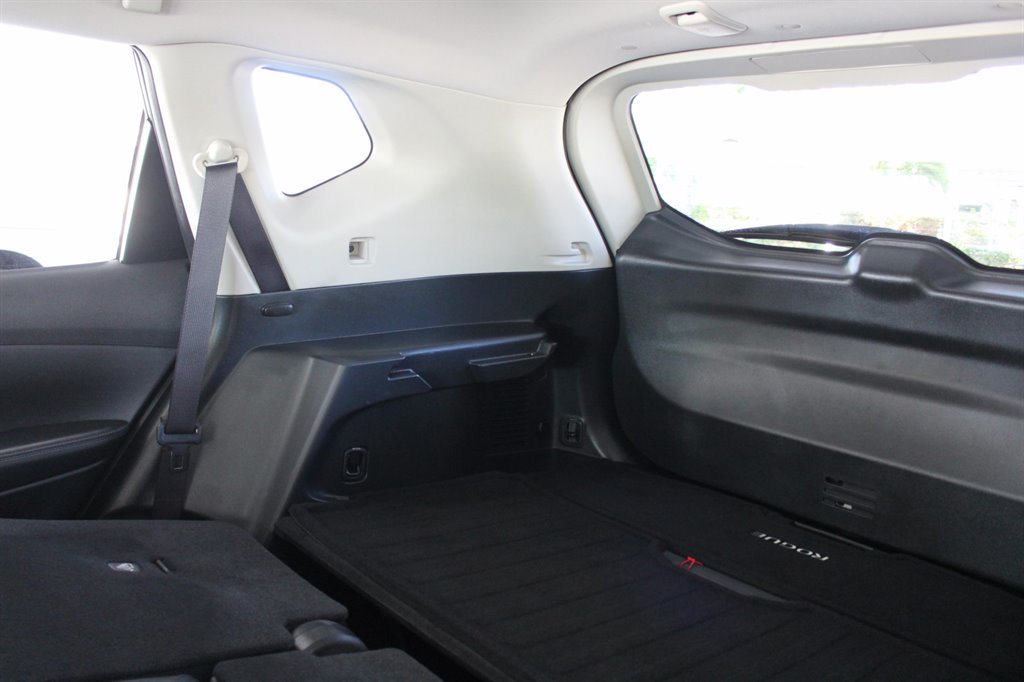 2018 Nissan Rogue - $15,995