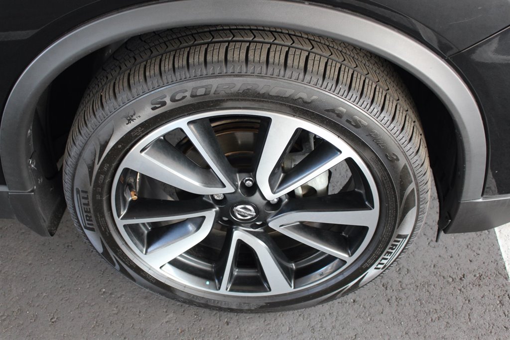 2018 Nissan Rogue - $15,995