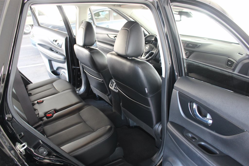 2018 Nissan Rogue - $15,995