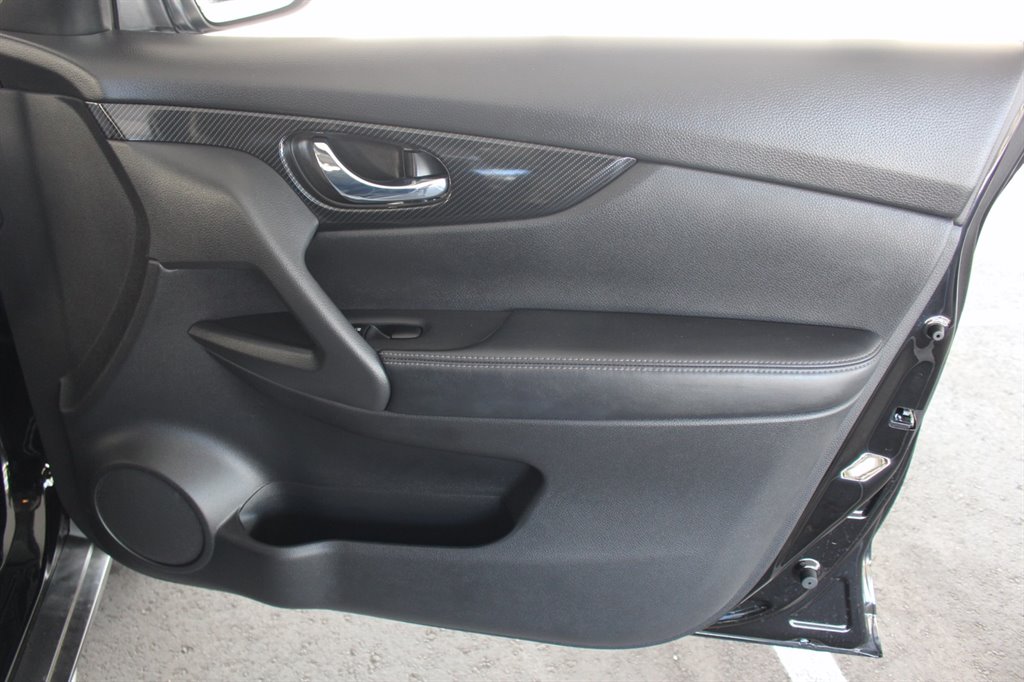 2018 Nissan Rogue - $15,995