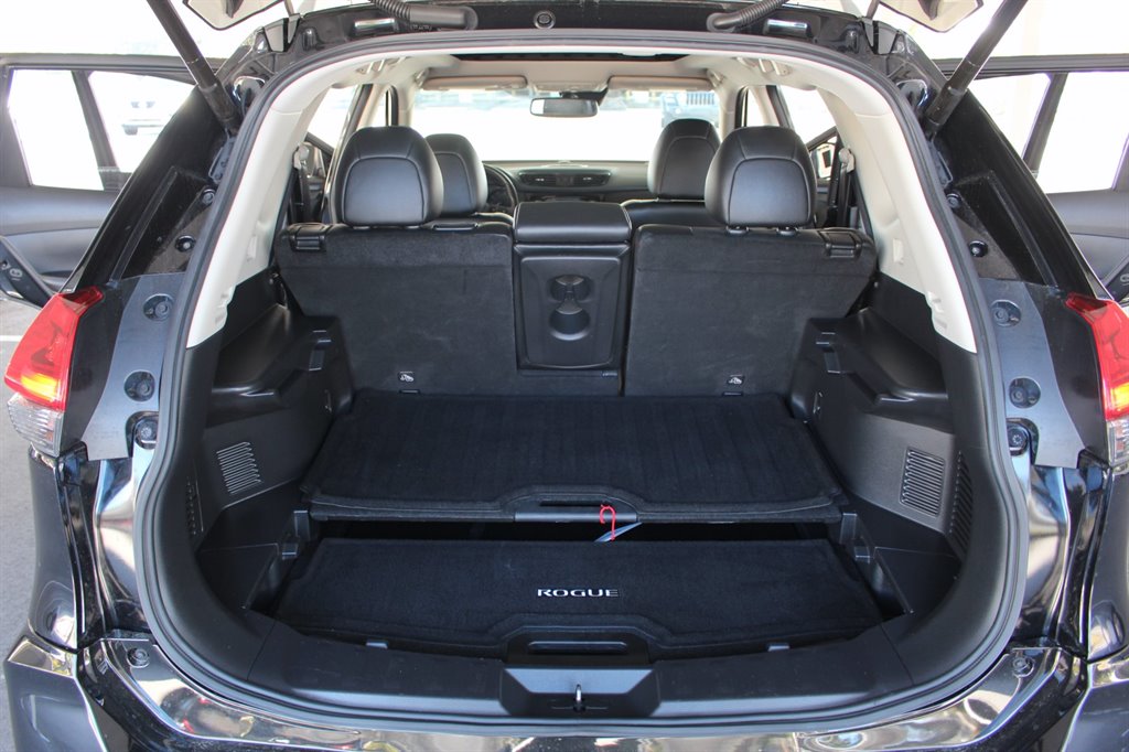 2018 Nissan Rogue - $15,995