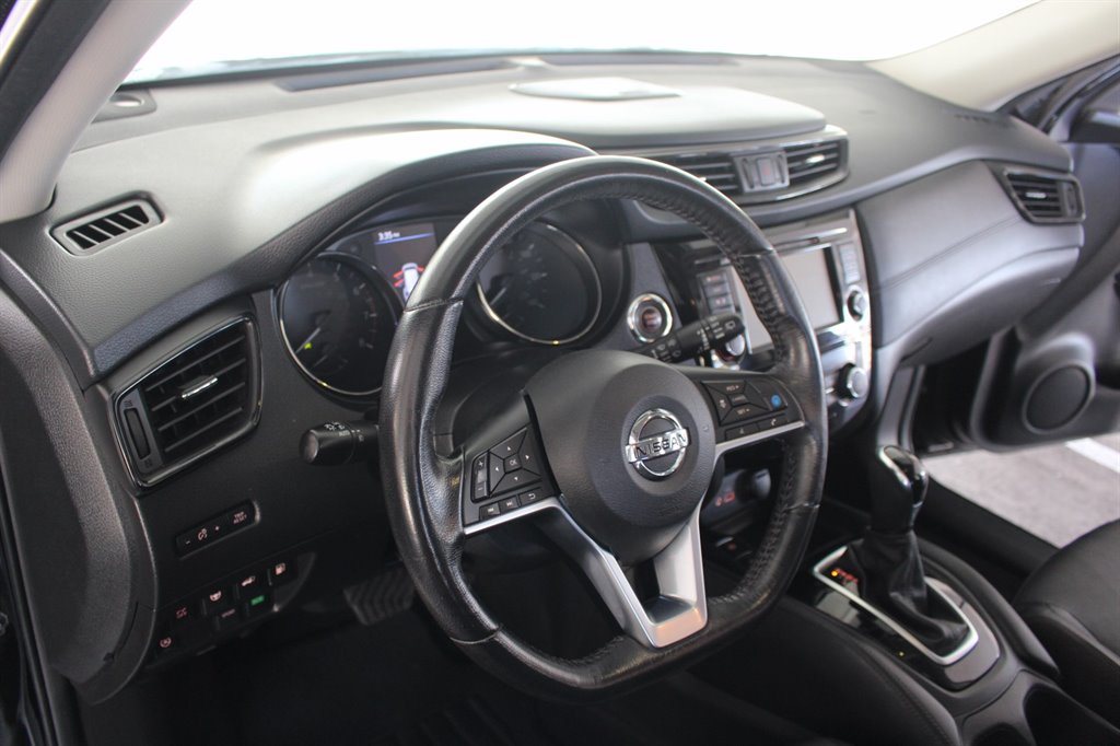 2018 Nissan Rogue - $15,995