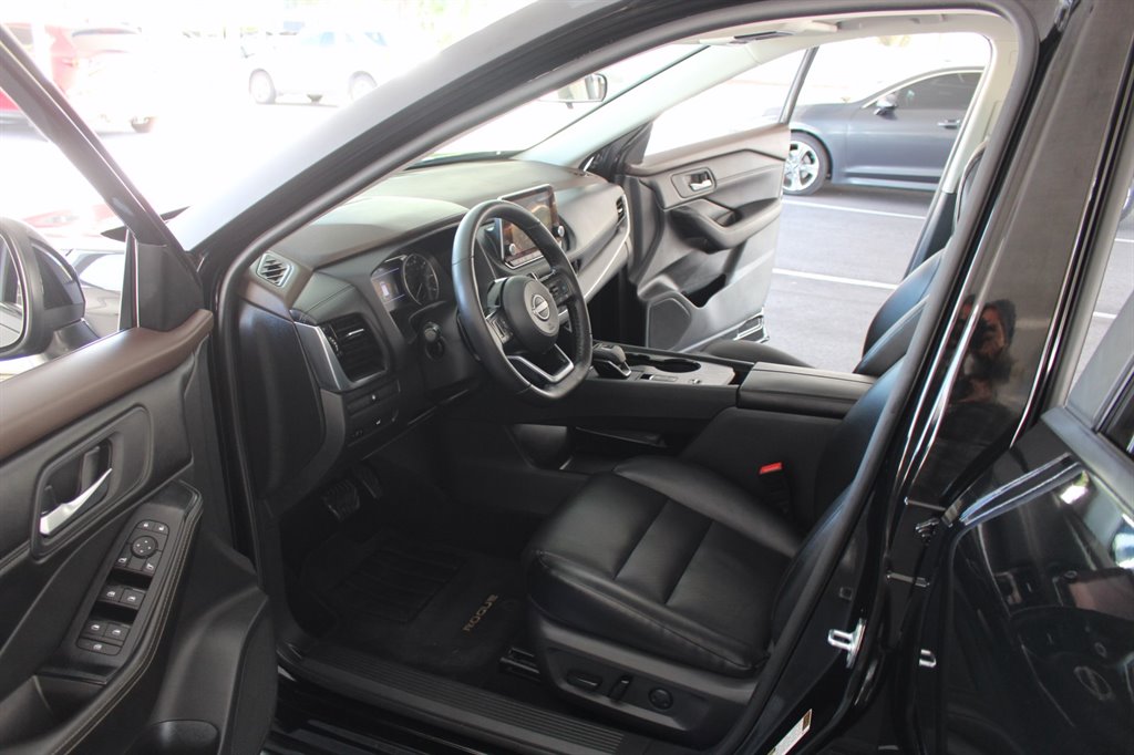 2023 Nissan Rogue - $22,995