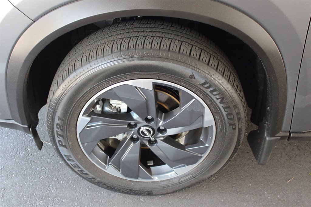 2024 Nissan Rogue - $25,995