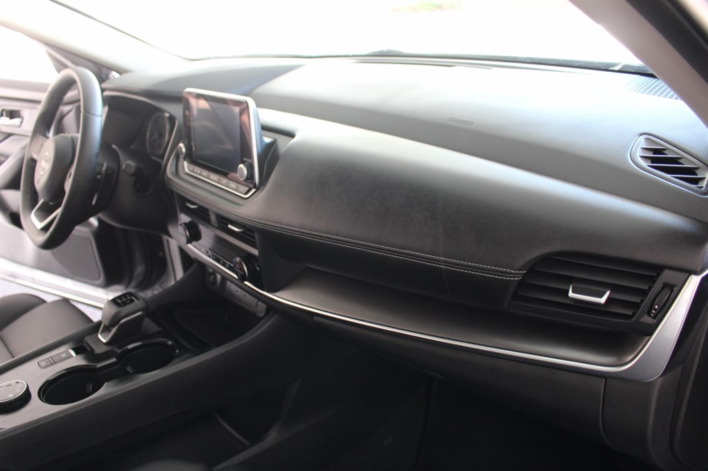 2024 Nissan Rogue - $25,995