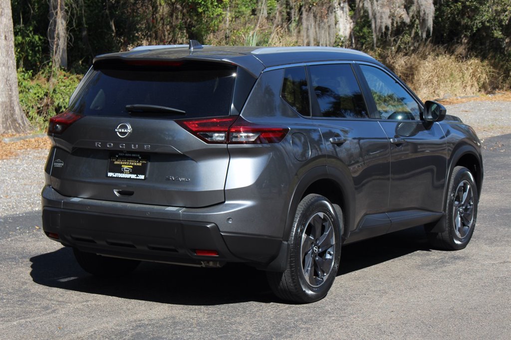 2024 Nissan Rogue - $25,995