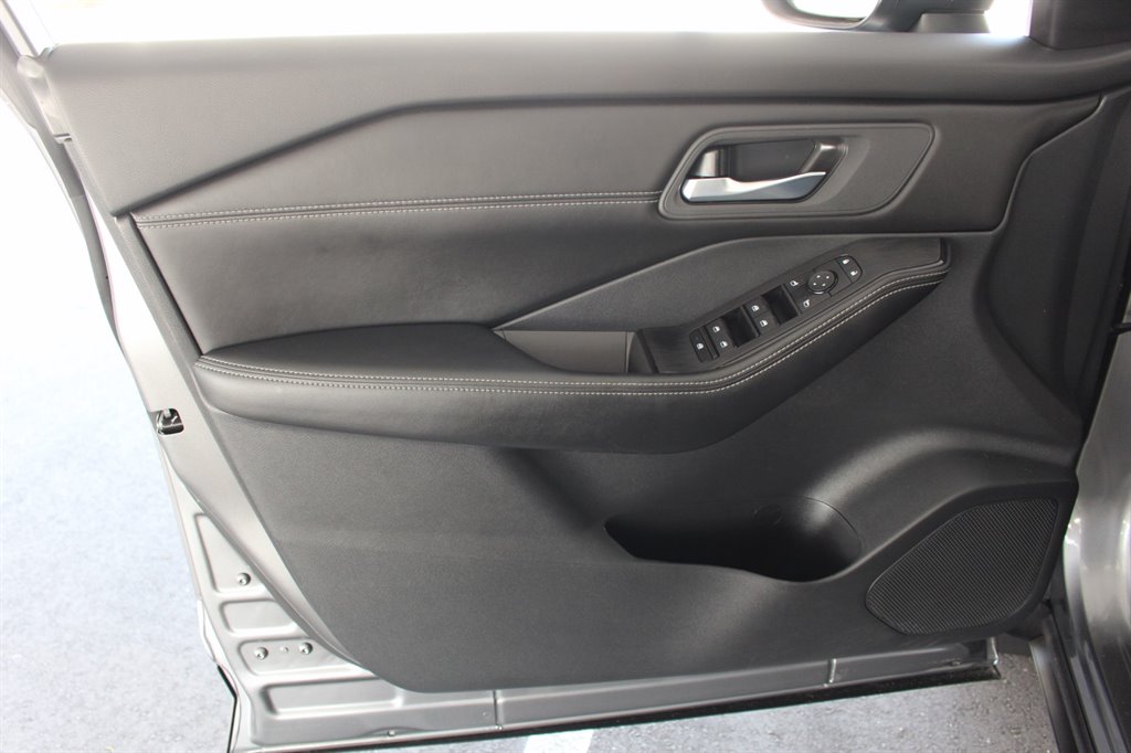 2024 Nissan Rogue - $25,995