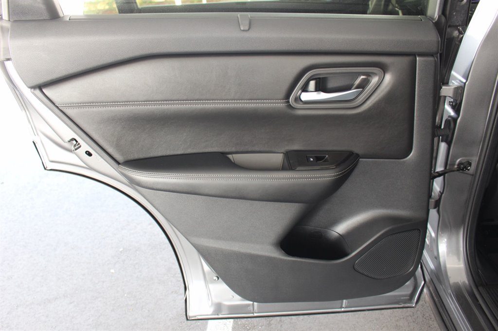 2024 Nissan Rogue - $25,995