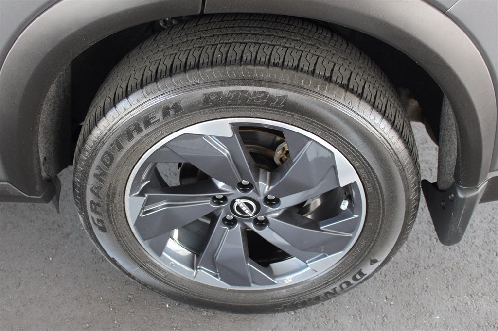2024 Nissan Rogue - $25,995