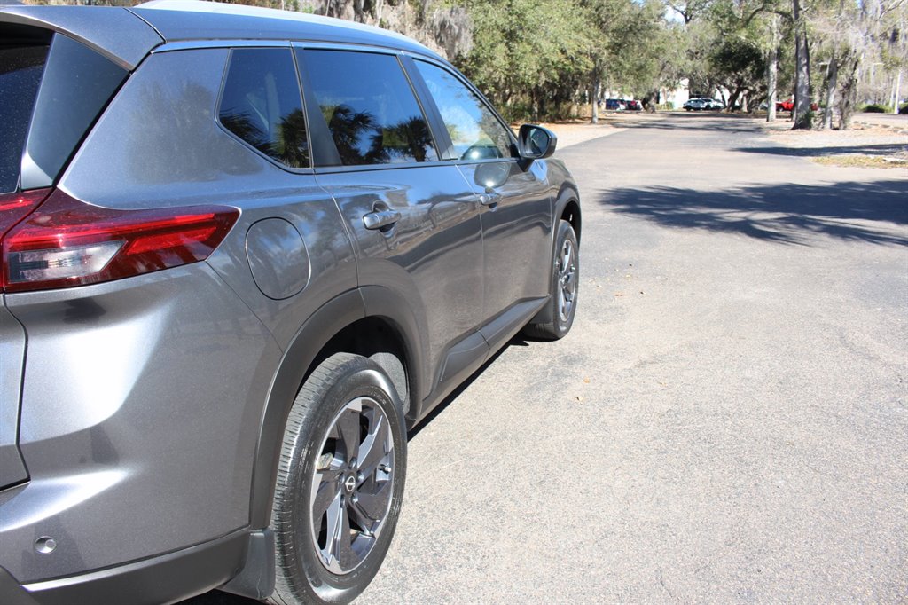 2024 Nissan Rogue - $25,995
