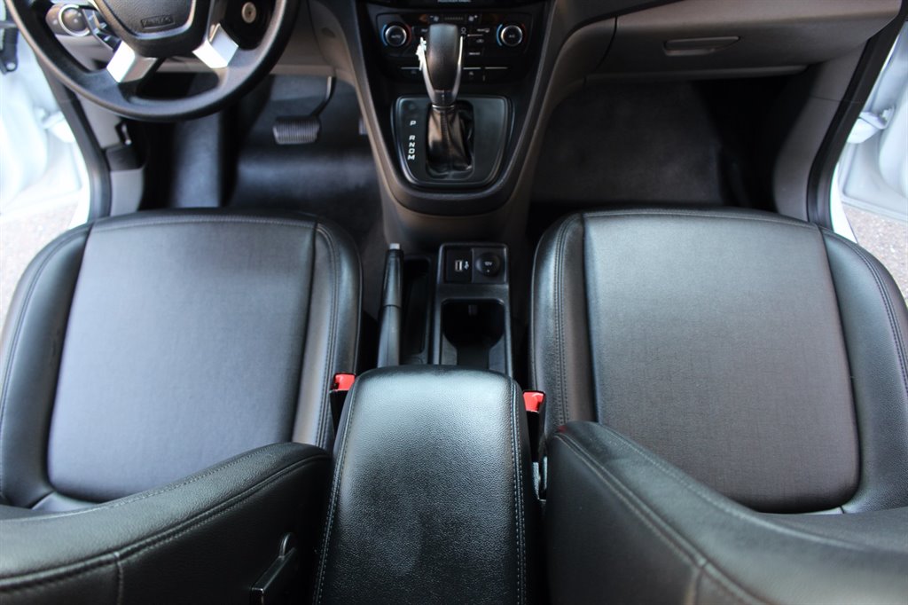 2022 Ford Transit Connect - $27,995