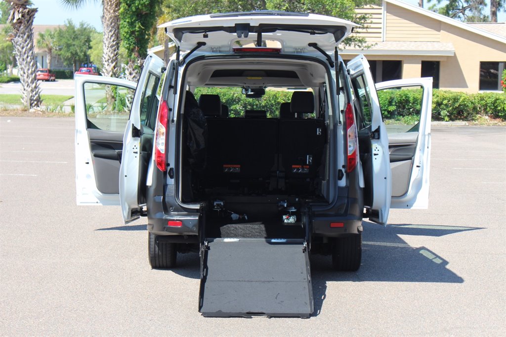2022 Ford Transit Connect - $27,995