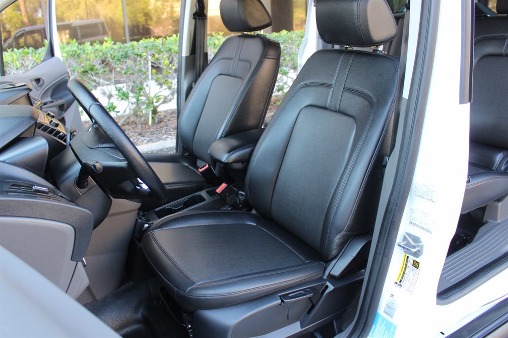 2022 Ford Transit Connect - $27,995