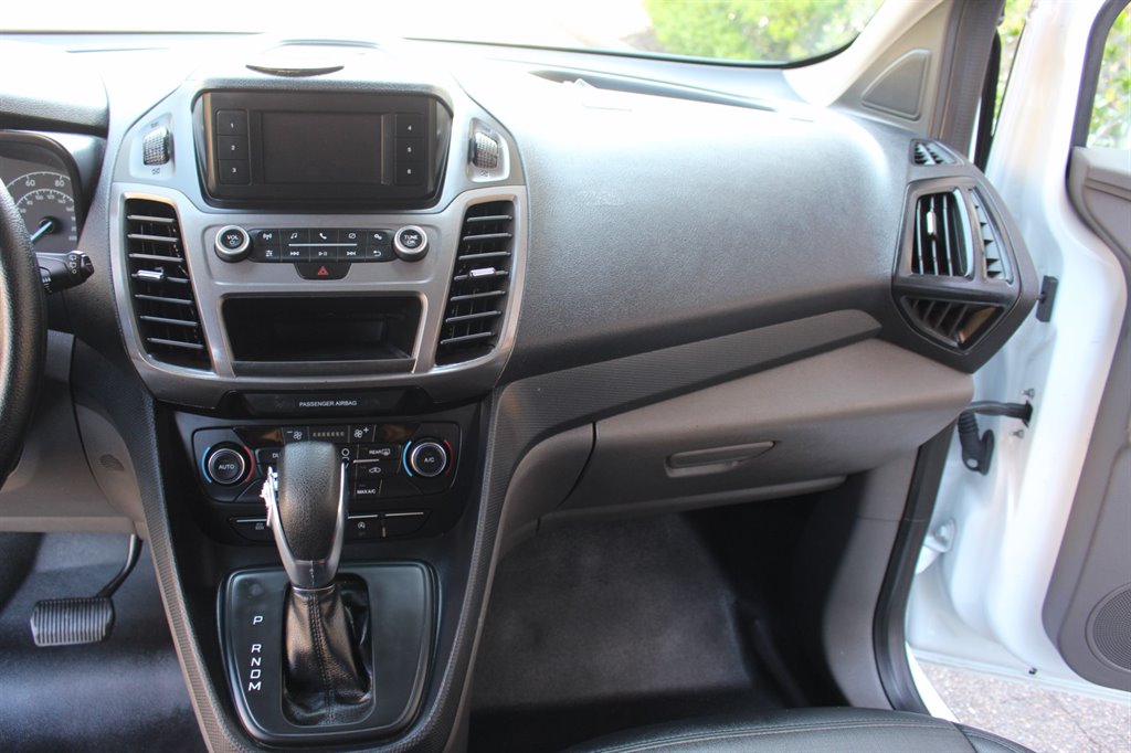 2022 Ford Transit Connect - $27,995
