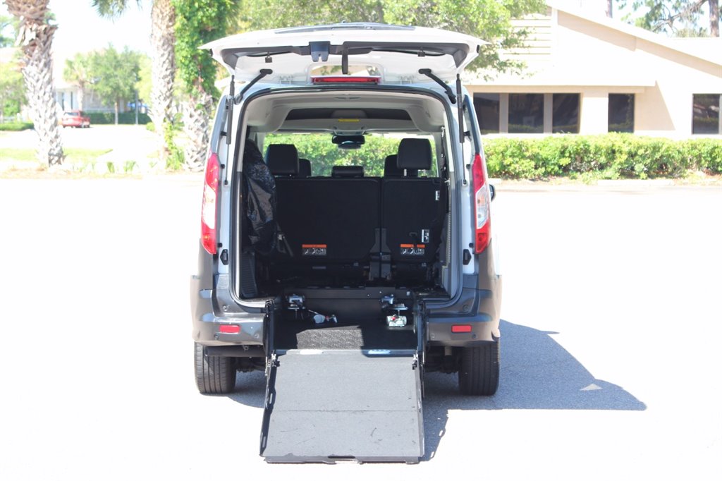 2022 Ford Transit Connect - $27,995
