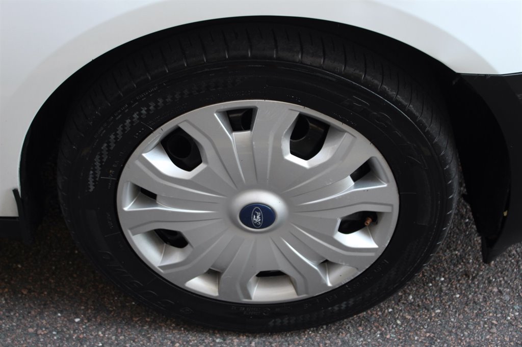 2022 Ford Transit Connect - $27,995