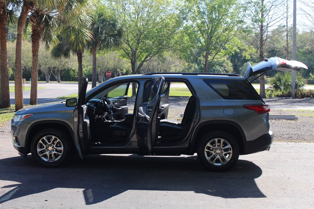 2021 Chevrolet Traverse - $14,995