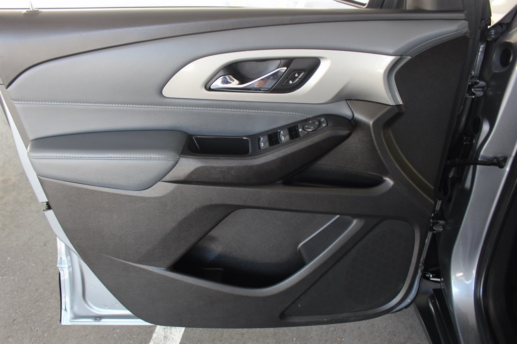 2021 Chevrolet Traverse - $14,995
