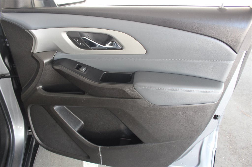 2021 Chevrolet Traverse - $14,995